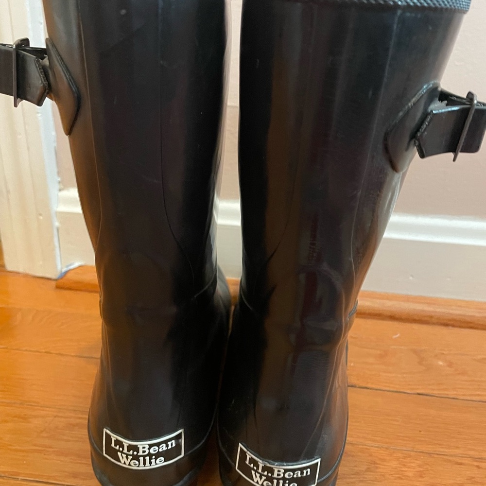 LL Bean Rain Boots, Size 7 Womens. Black. Gently used